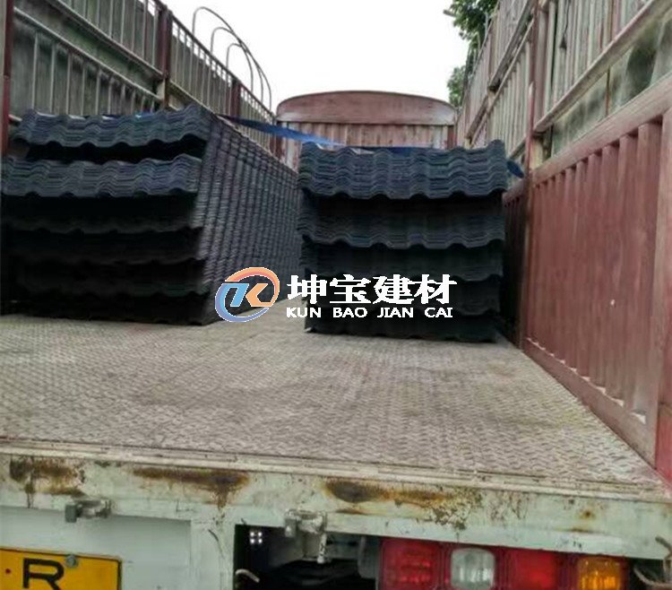 成都樹脂瓦廠家介紹：樹脂瓦和pvc塑料瓦有什么不同？