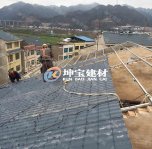 樹脂瓦和琉璃瓦對(duì)比哪個(gè)好？哪個(gè)使用壽命更長(zhǎng)？