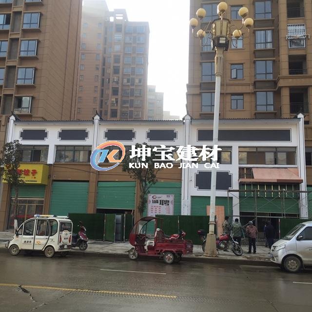 輕質(zhì)仿古一體瓦讓火鍋店門庭裝飾更加簡單方便快捷