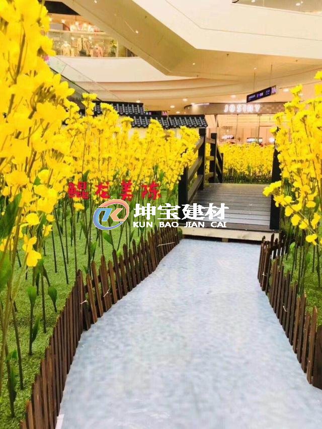 貴州六盤水萬(wàn)達(dá)廣場(chǎng)墻垛子應(yīng)用了仿古一體瓦